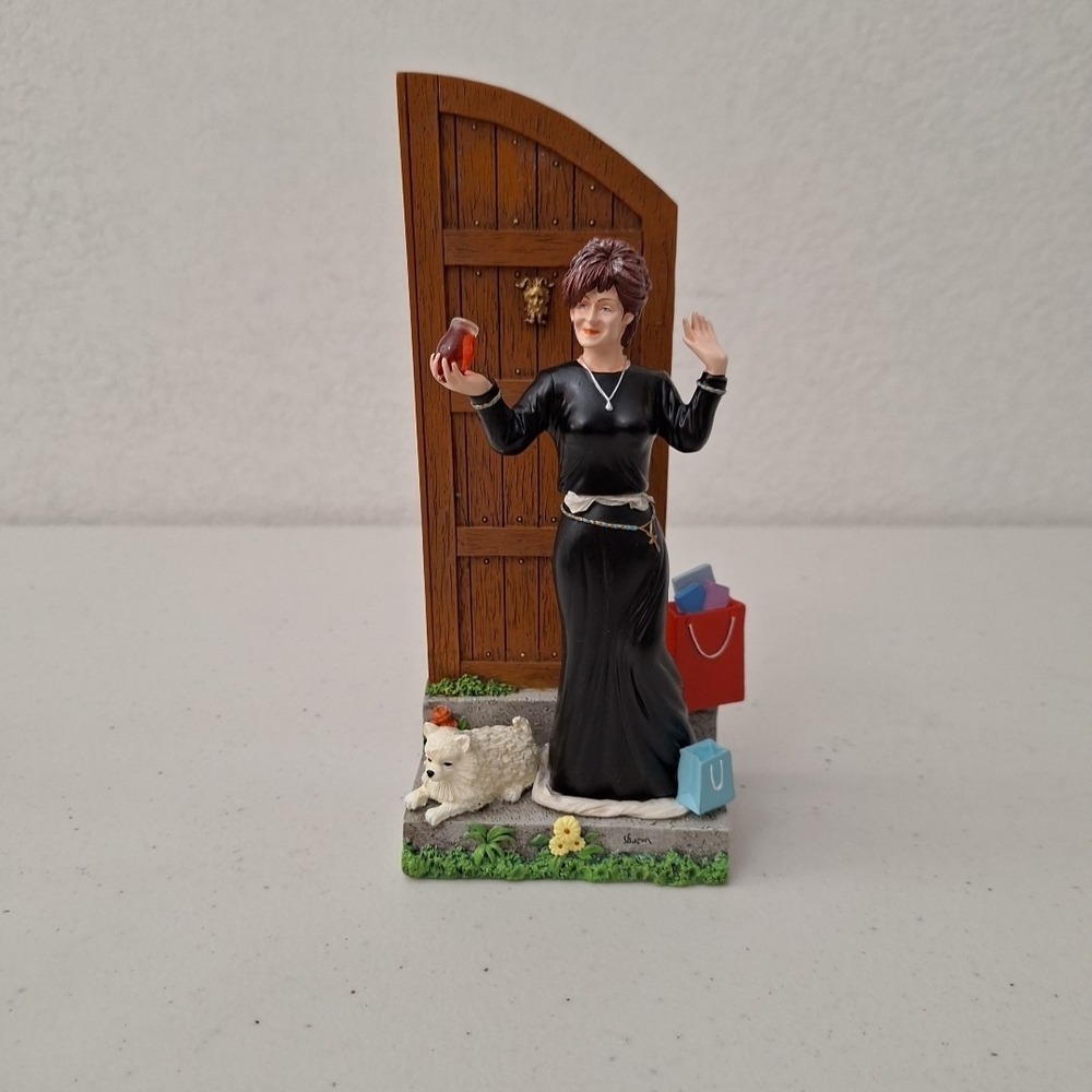 RARE Vintage 2002 OZZY OSBOURNE & FAMILY Collectible Figures & Cup/Holder 8" - Picture 11 of 15
